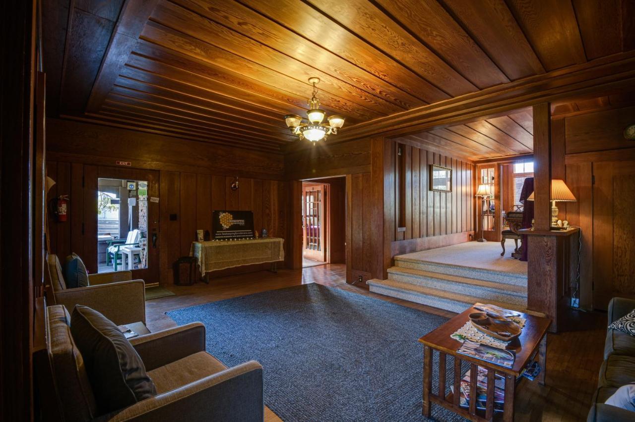 The Captains Quarters Fort Bragg Exterior photo