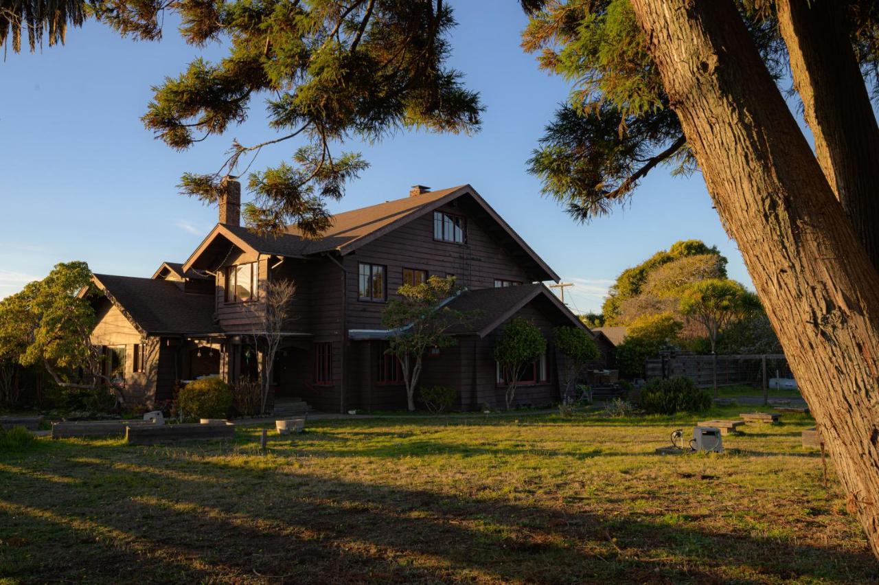 The Captains Quarters Fort Bragg Exterior photo